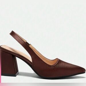 Brown Heels with Chunky Block Heel and Pointed Toe